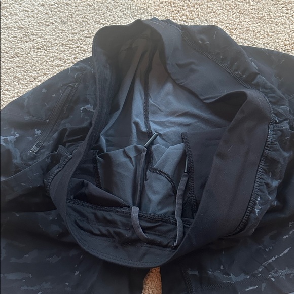 Lululemon athletic shorts - Picture 11 of 11